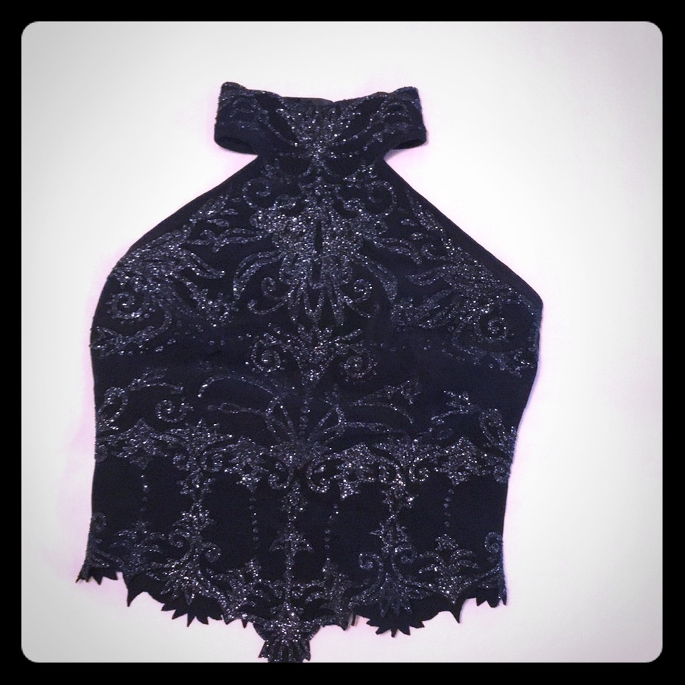 Cache Form Fitting Party Top